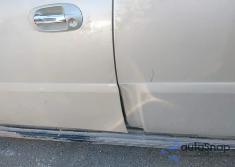 2005 Lincoln Navigator z USA, uszkodzony, nr VIN 5LMFU28505LJ11060